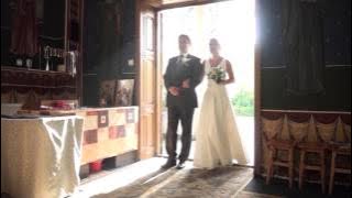 Dorina si Adrian - Intrarea in biserica - 08.10.2012 (Cameraman Nunta - 0763763867)