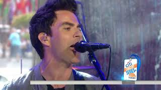 See Stereophonics perform their new single ‘Caught By The Wind’ live