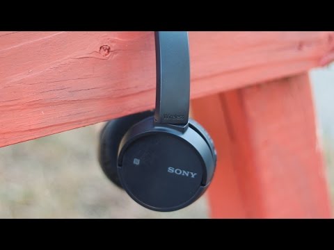 Video: Làm cách nào để kết nối tai nghe không dây Sony MDR zx220bt của tôi?