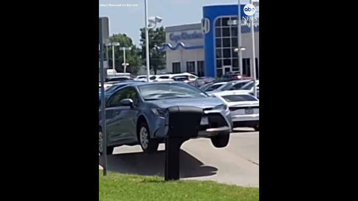 Road buckles due to heatwave, sending car flying #weather #heatwave #missouri #driving #cars