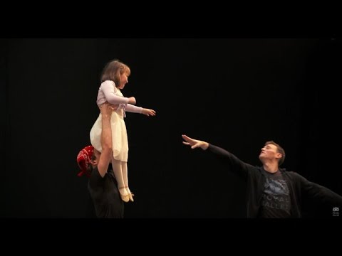 Charlotte Bottger performs ballet for her parents after life-changing surgery