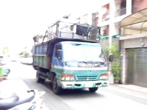 Taiwanese Garbage Truck