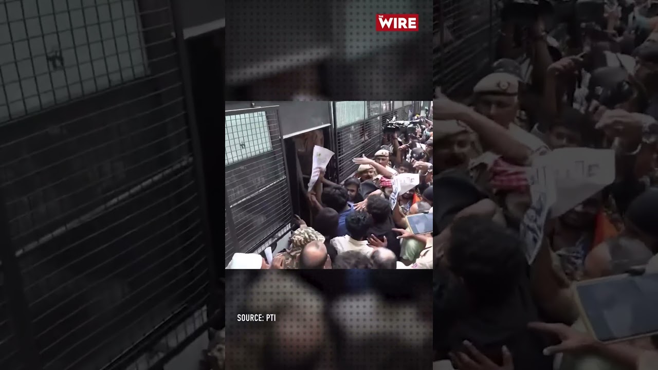 Delhi Police Detain Protesters Amid Anti-SIR Protests in New Delhi Bangla Sahib