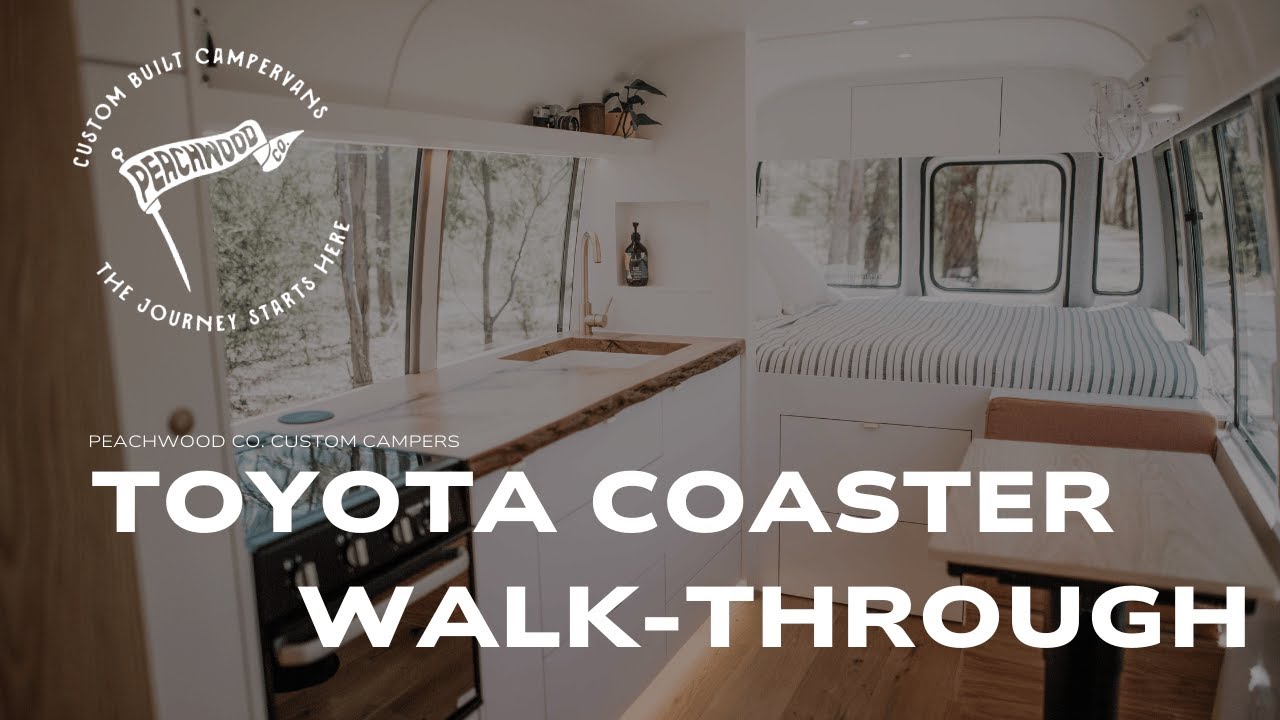 Видеообзор последней переделки Toyota Coaster от компании Peachwood Co.