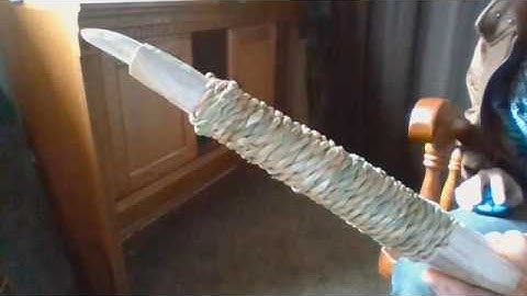 Bone pressure flaker made with Natural tools