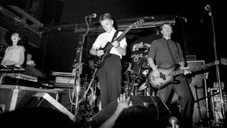 Video thumbnail of "New Order - Ceremony (John Peel 23rd March 1981)"