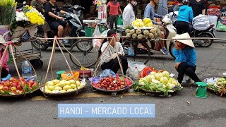 MERCADO LOCAL, HANOI - VIETNAM