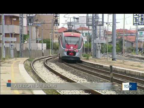 Un treno di studenti verso il capoluogo | RAI 3 - TGR Abruzzo del 16 Marzo 2022 ore 14:00