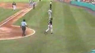 Joe Girardi gets ejected