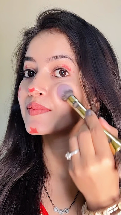 Katrina Kaif Viral Makeup Hack💄😍 #makeup #makeuphacks #trendingshorts #viralshorts #ashortaday