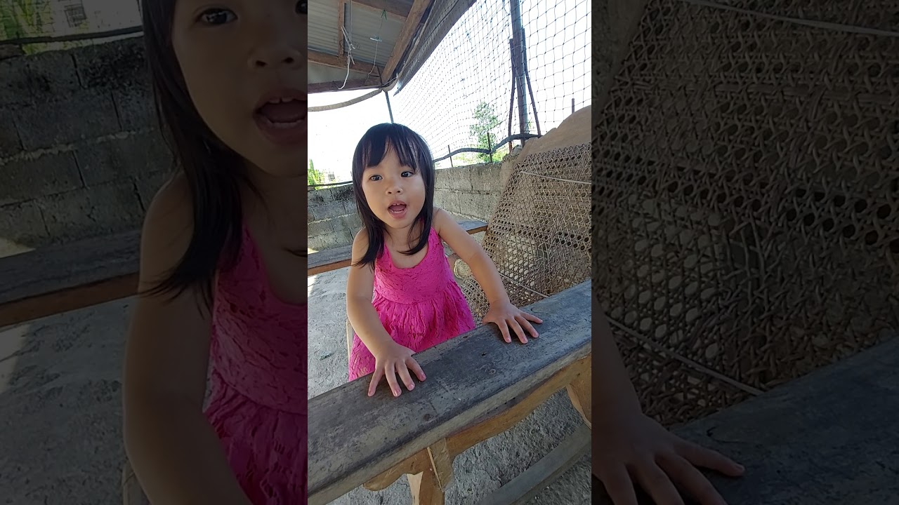 story time or poop time?😂🙊