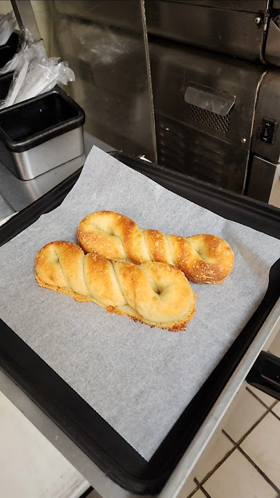 Dunkin Donuts Bagel Twist Toasted @dunkinph @Dunkin-Donuts  @alidunkinart #bagel
