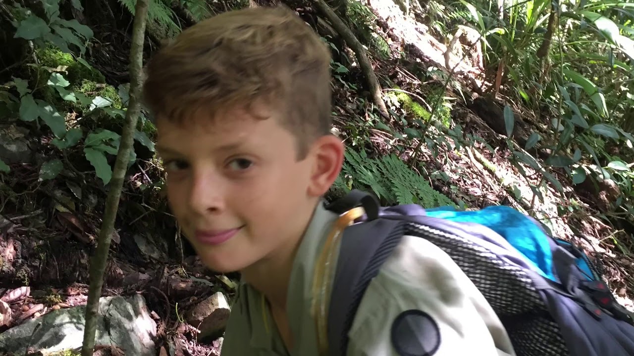 Hike to Lincoln bomber mt superbus