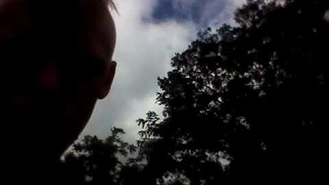 Underbar and gate vault with parkour roll