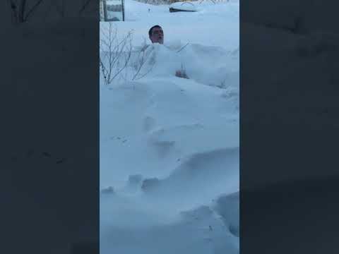 вышел из бани