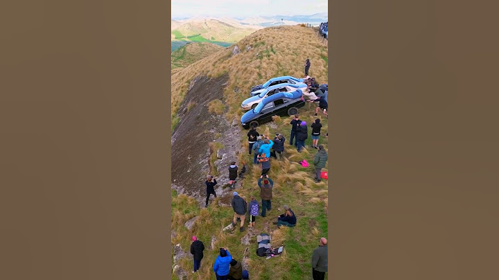 3 Cars Vs Mountain! Extreme Downhill Racing Chaos