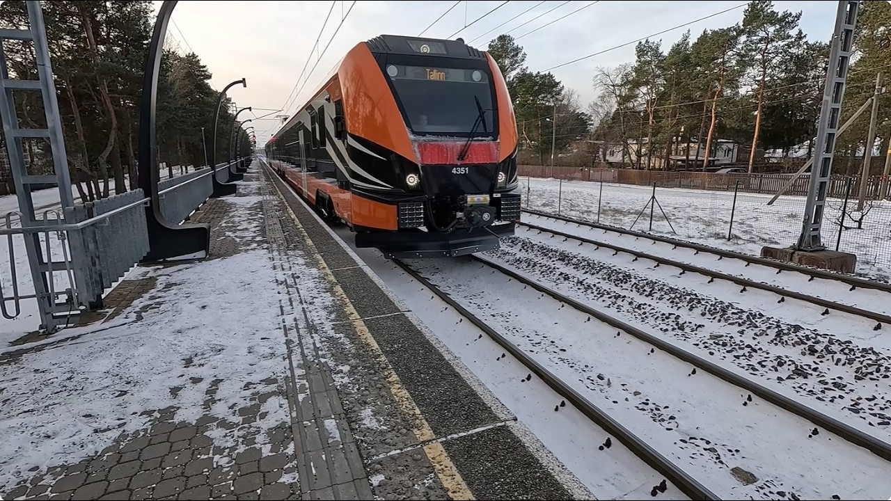 Поездка на электропоезде 21Ev.2 / Trip on 21Ev.2 EMU - YouTube