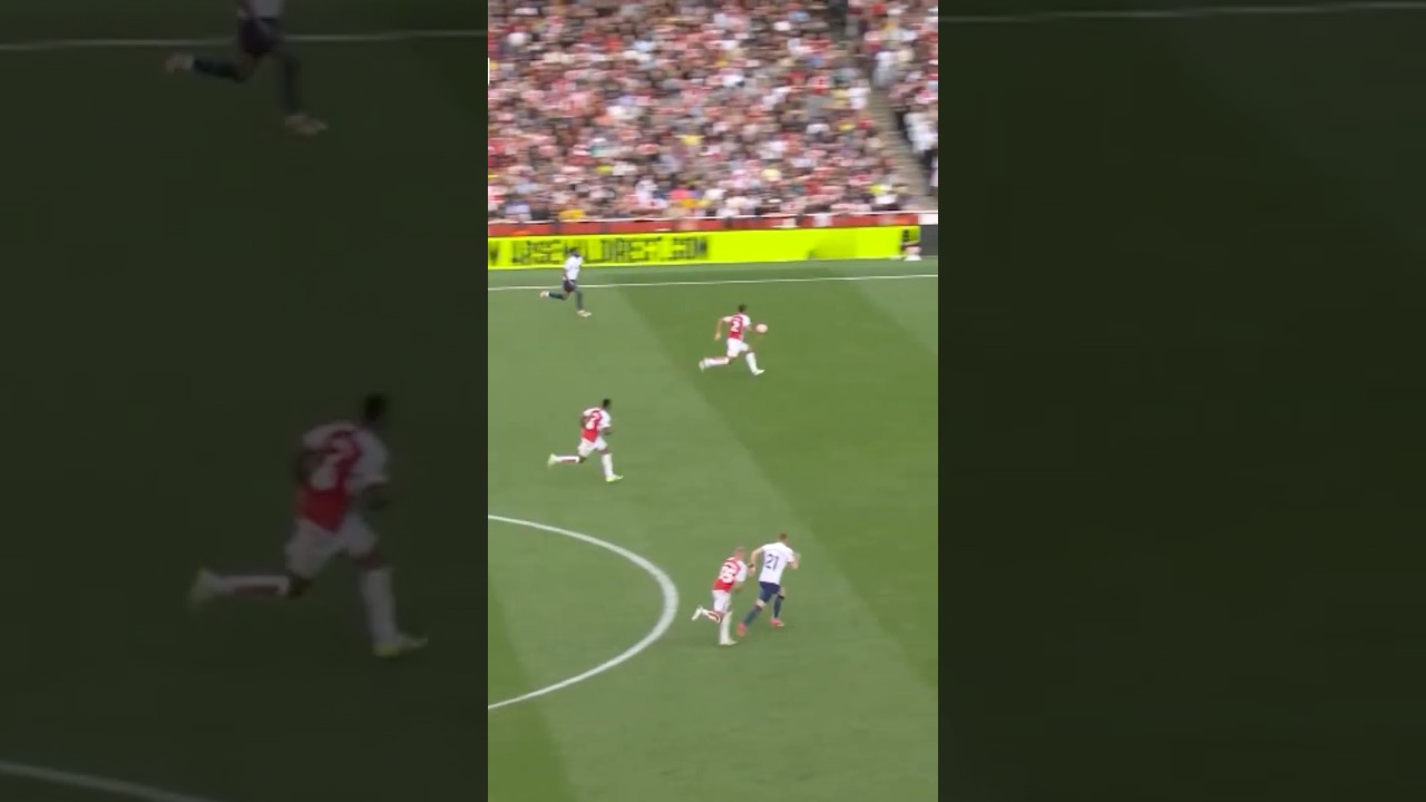 SUPER SALIBA SLIDING TACKLE!