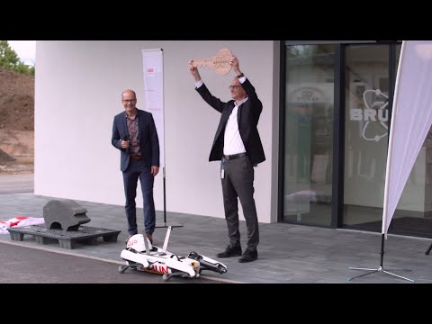 Official Hand-over of the Keys for the New Bruker Campus in Ettlingen, Germany (with English Subs)