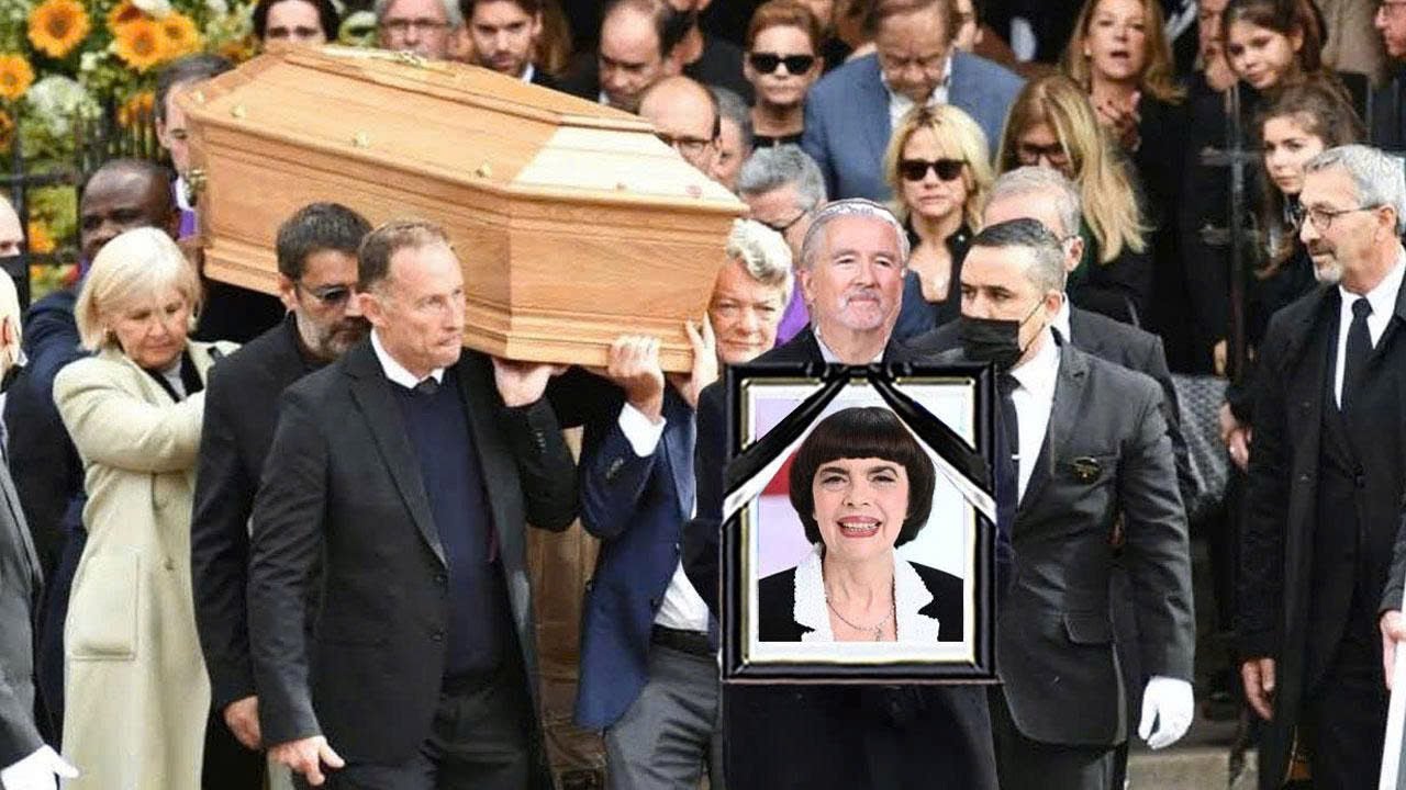 Décès de Mireille Mathieu à l'âge de 78 ans, Patrick Duffy a assisté à ses funérailles et a pleuré.