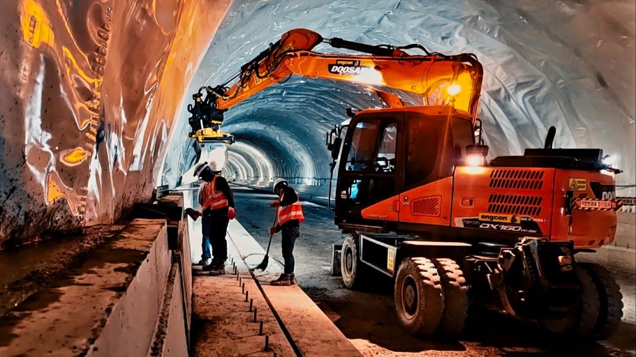 엥콘 틸트로테이터 고속도로 공사현장 4부(engcon tiltrotator Highway Construction Site Part 4)