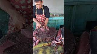 Bang Wandys Skilled Hands Beautifully Slice Yellowfin Tuna Meat