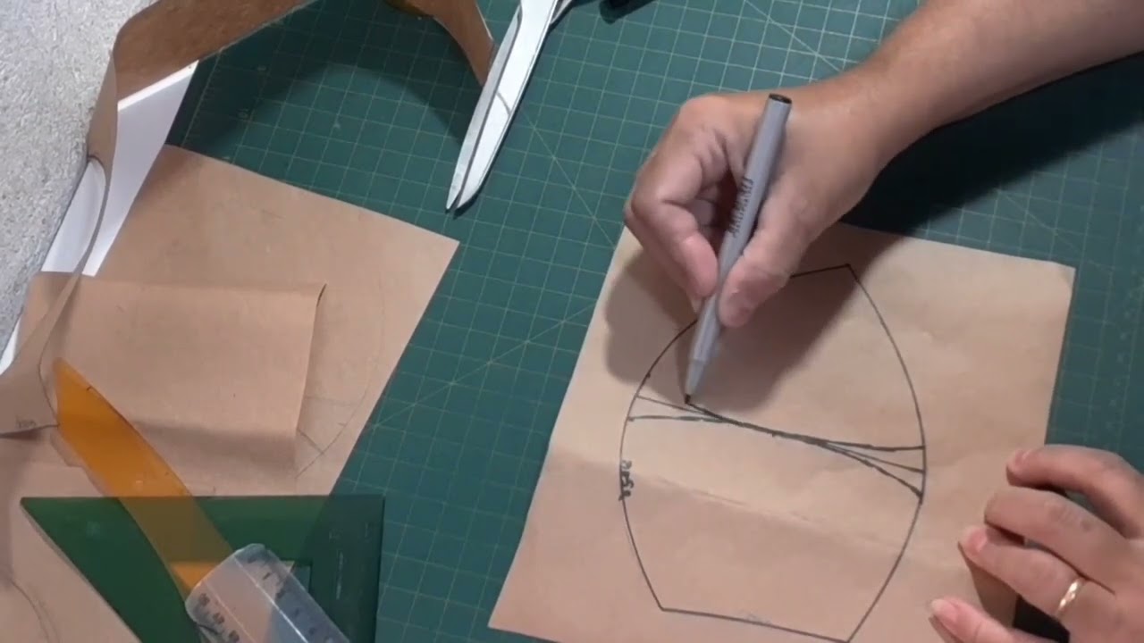 COMO FAZER VÁRIOS MODELOS de SUTIÃ, COM O MOLDE BÁSICO VAMOS APRENDER A FAZER O MOLDE  😉😘