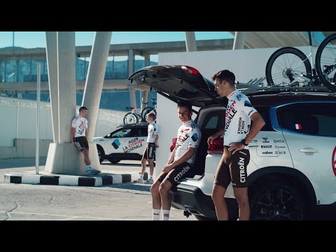 Video: AG2R Citroën Pab Pawg nthuav tawm cov khoom siv loj rov tsim dua tshiab rau xyoo 2021