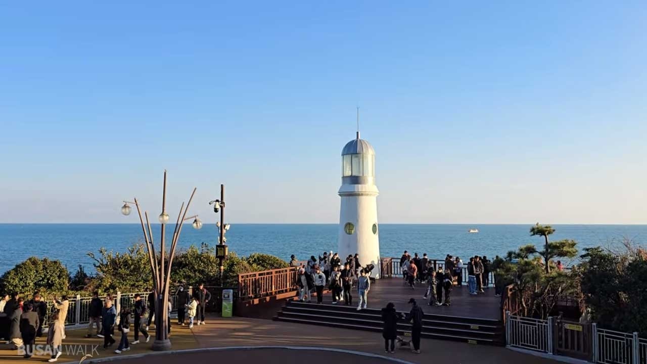 [4K] 2월의 봄날 부산 동백섬 산책 | 화창하고 따뜻한 부산 걷기