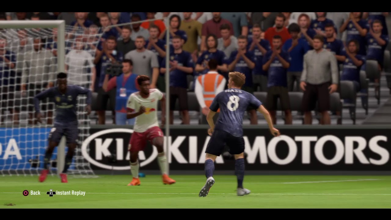 This is why you should buy Daniel Wass in Fifa 19