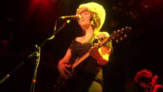 Video thumbnail of "Angel Olsen - I'm a Stranger Here (Lambchop cover) at Bowery Ballroom, NYC 12/8/14"