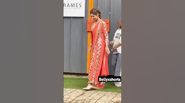 Shilpa shetty looking hot 🔥 I