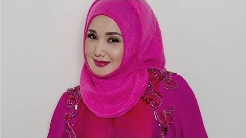 Evie Tamala - Tanda Merah [Official Lyric Video]