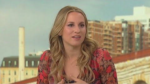 Thumbnail of Singer Caitlyn Smith returns to MN for residency