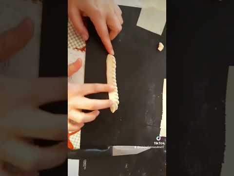 حلوة اللوز على شكل حلزوني