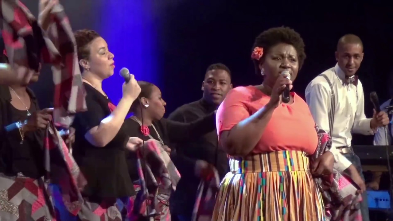 Evelyn Amo - Mega Praise adlı videoyu YouTube'da izle Evelyn Amo - Mega Praise adlı videoyu YouTube'da izle