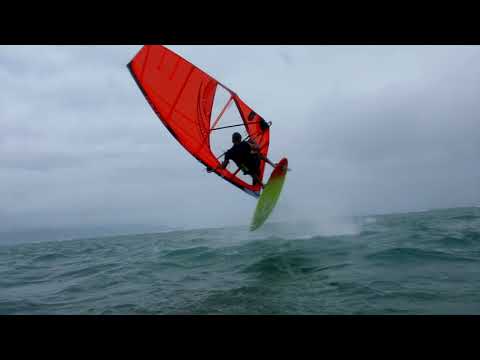 Doing a bit o Freestyle Windsurfing on Maui  2021 | Ricardo Campello