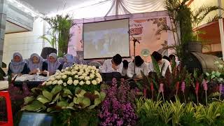 Paduan Suara Santri + Santriah Al Barokah mengenang Almarhum Syaikhuna Akang Sepuh |