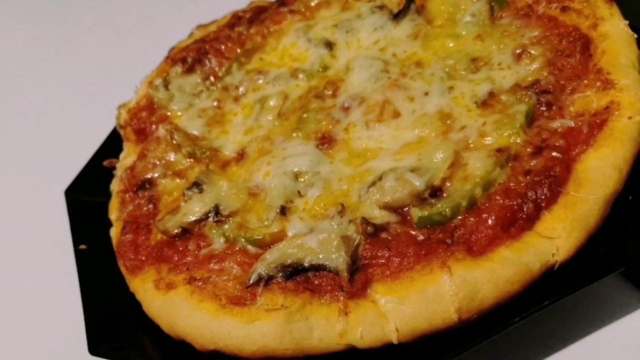 بيتزا سهلة بدون خميرة الخبز تخدموها في بضع دقائق  \pizza 🍕