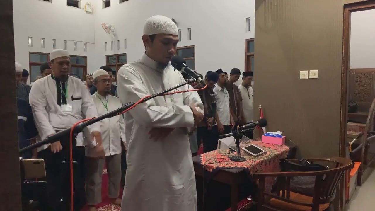 Sholat Maghrib (Surah An-Nazi'at & Asy-Syams) - Ustadz Abu Usamah, Lc