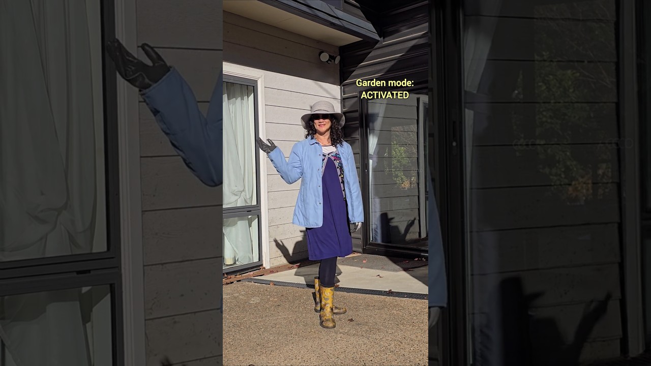 From Glam to Garden Duty in 22 Seconds Flat! | Aussie Backyard Life 😂🌱