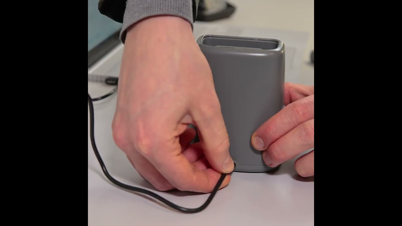 Charging station and desk organiser | FÜLLSTAND 