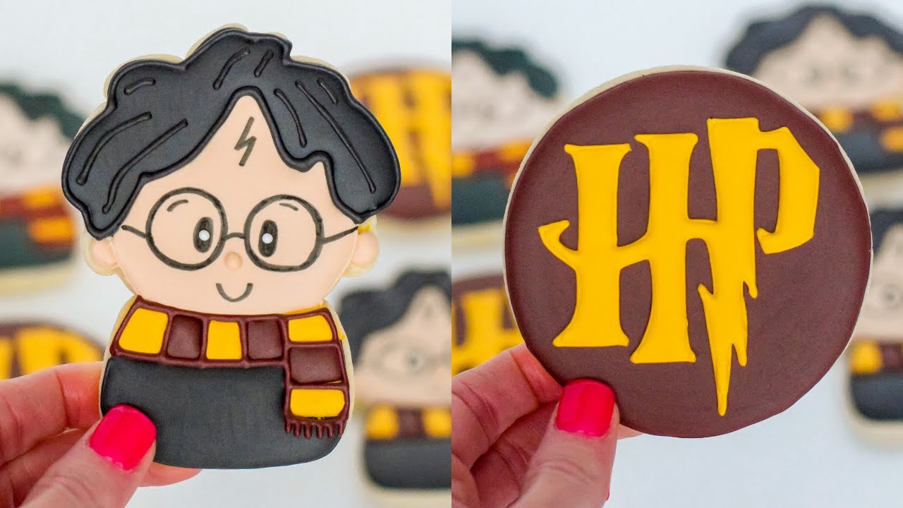 How to Make & Decorate HARRY POTTER Cookies - Gryffindor Decorated