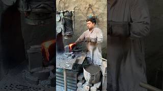 The Art of Blacksmith Teamwork in Traditional Tool Crafting – Teamwork Tempered in Fire #reels #how