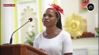 Despina Akiimba Nyimbo Nzuri za Kilatini Mbele ya Askofu Mkuu Ruwa'ichi Misa Sherehe ya Pd. Pio