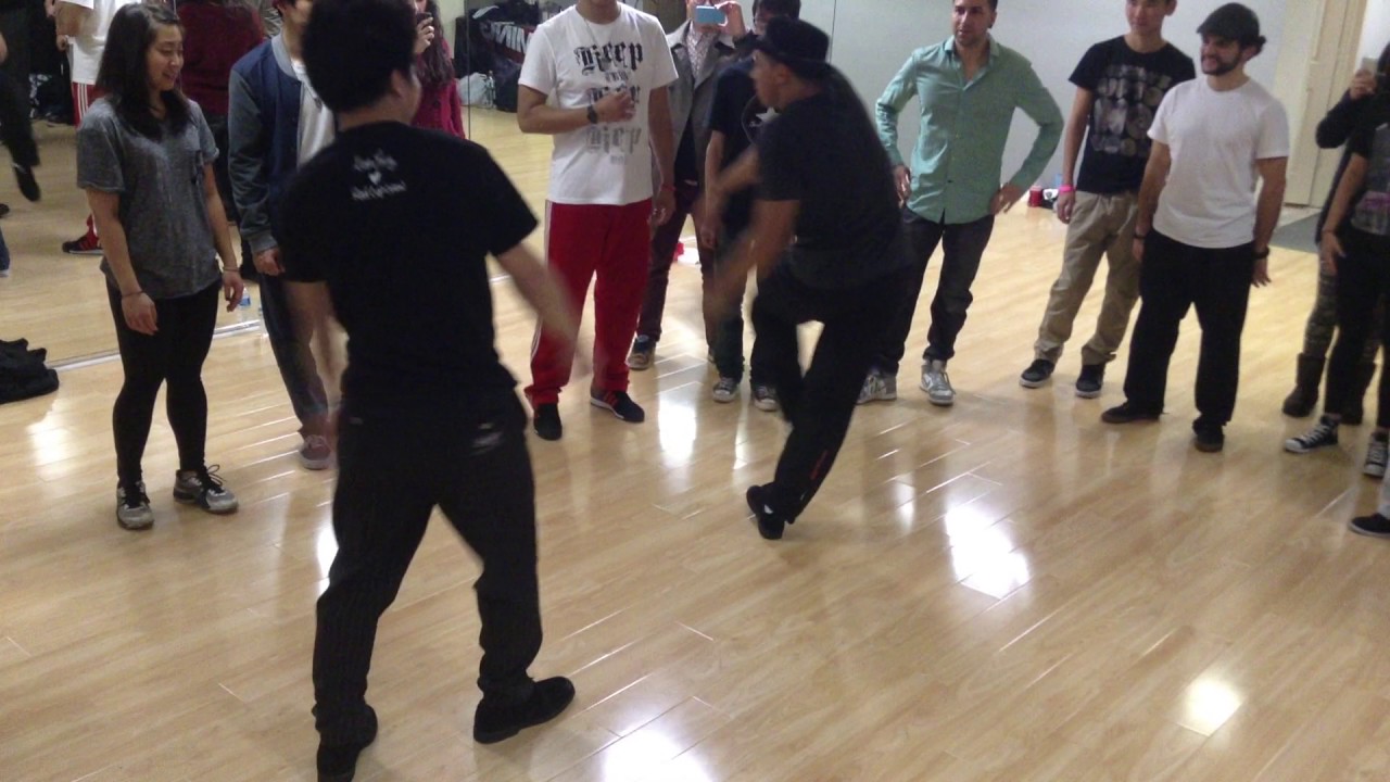 Salah teaching a workshop in NYC