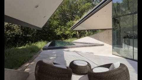 Edgeland House Returns to the Earth