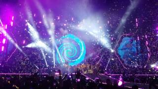 Coldplay - Every Teardrop Is A Waterfall (Live in Manila)