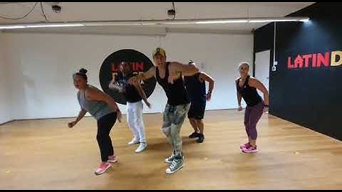 Thumbnail of COMBATCHY - Anitta, Lexa, Luisa Sonza ft Mc Rebecca choreography