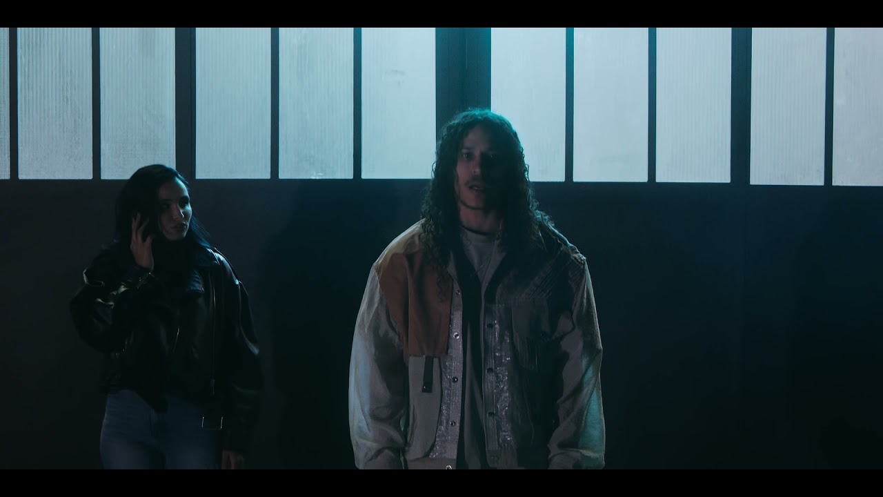Sam's feat. Hatik - Paradise (Clip Officiel) auf YouTube ansehen Sam's feat. Hatik - Paradise (Clip Officiel) auf YouTube ansehen